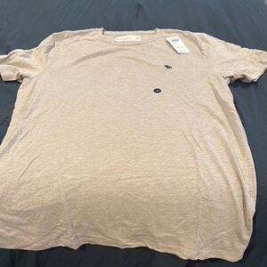 Abercrombie & Fitch Cream Short Sleeve Tee